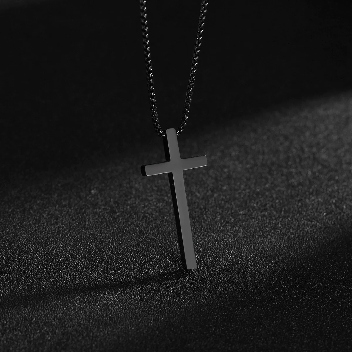 Wholesale Titanium Steel Cross Pendant Jewelry With Pearl Chain And Electroplating Treatment - Image 3