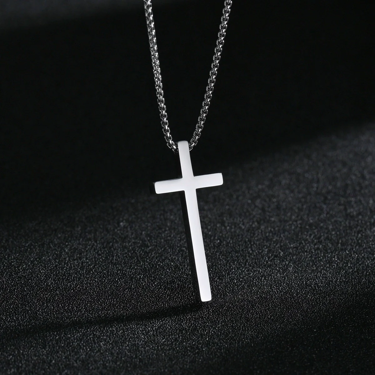 Wholesale Titanium Steel Cross Pendant Jewelry With Pearl Chain And Electroplating Treatment - Image 4