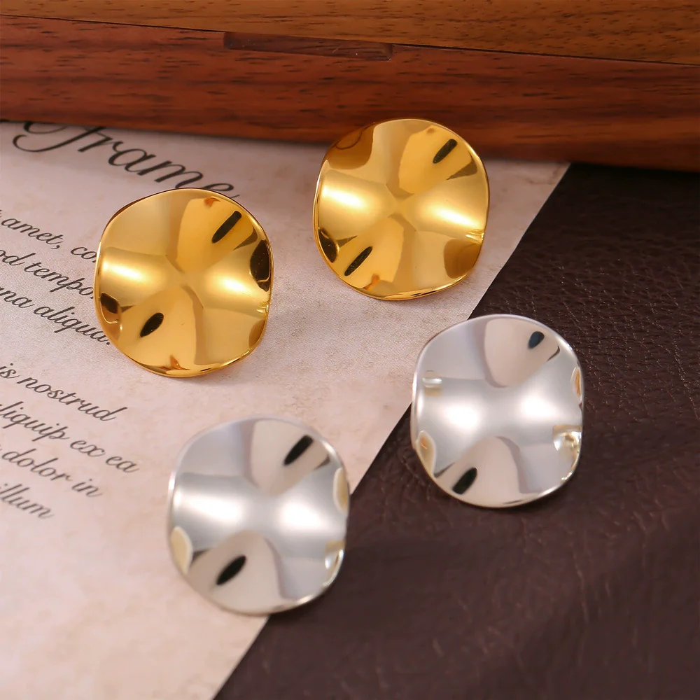 Wholesale Titanium Steel Electroplated 18K Gold Geometric Simple Design Round Concaveconvex Women's Earrings - Image 2