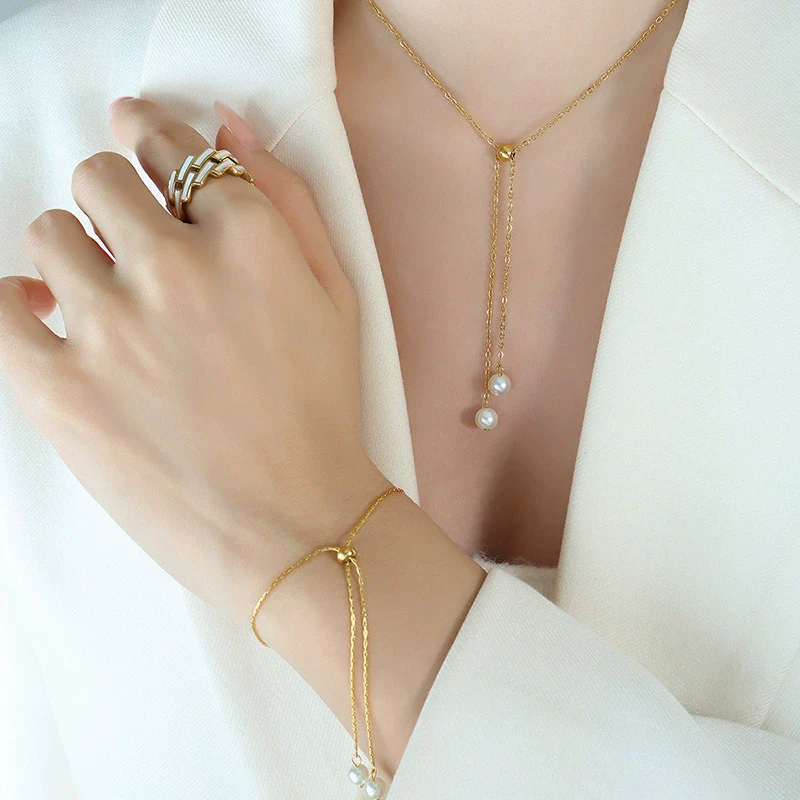 Wholesale Titanium Steel Electroplated Personality Vertical Square Chain Pullout Necklace And Bracelet Jewelry Set For Women