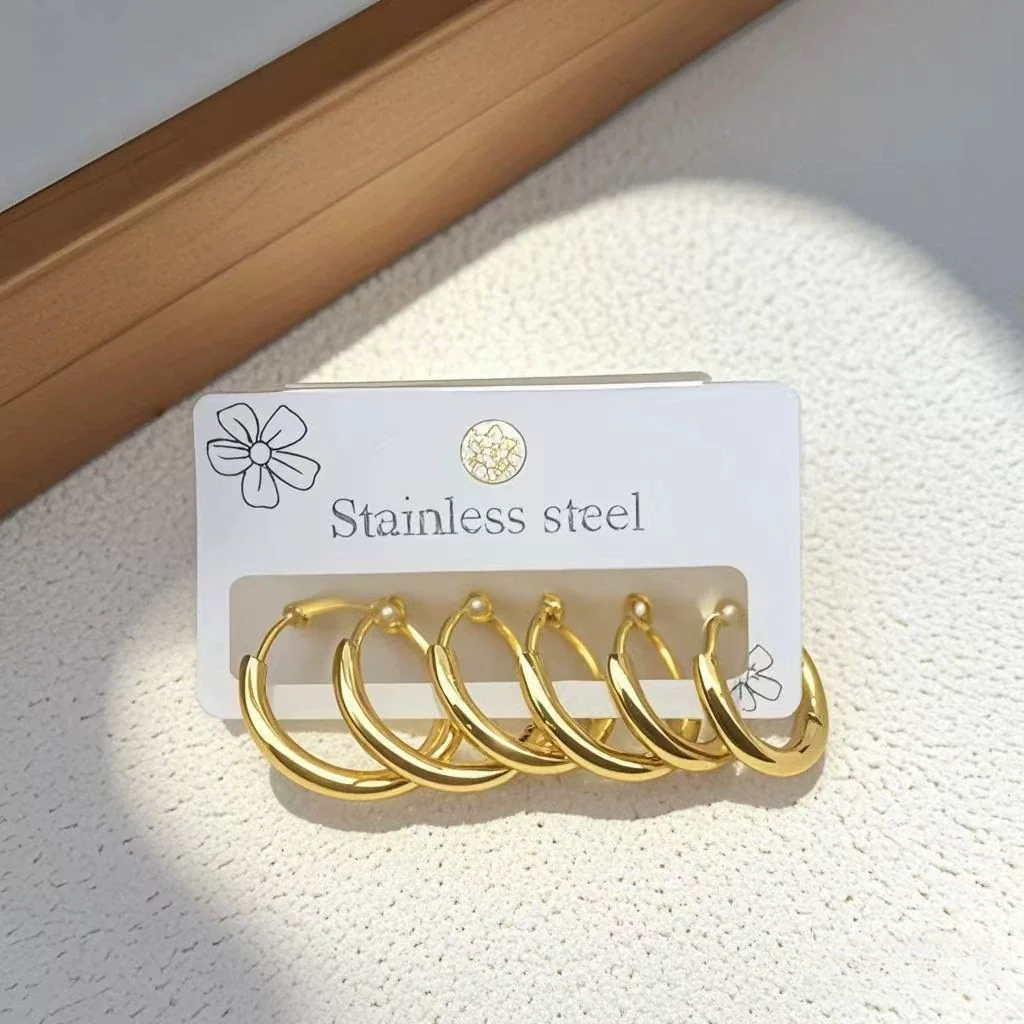 Wholesale Titanium Steel Geometric Style Women's Classic Earrings With Polishing Treatment