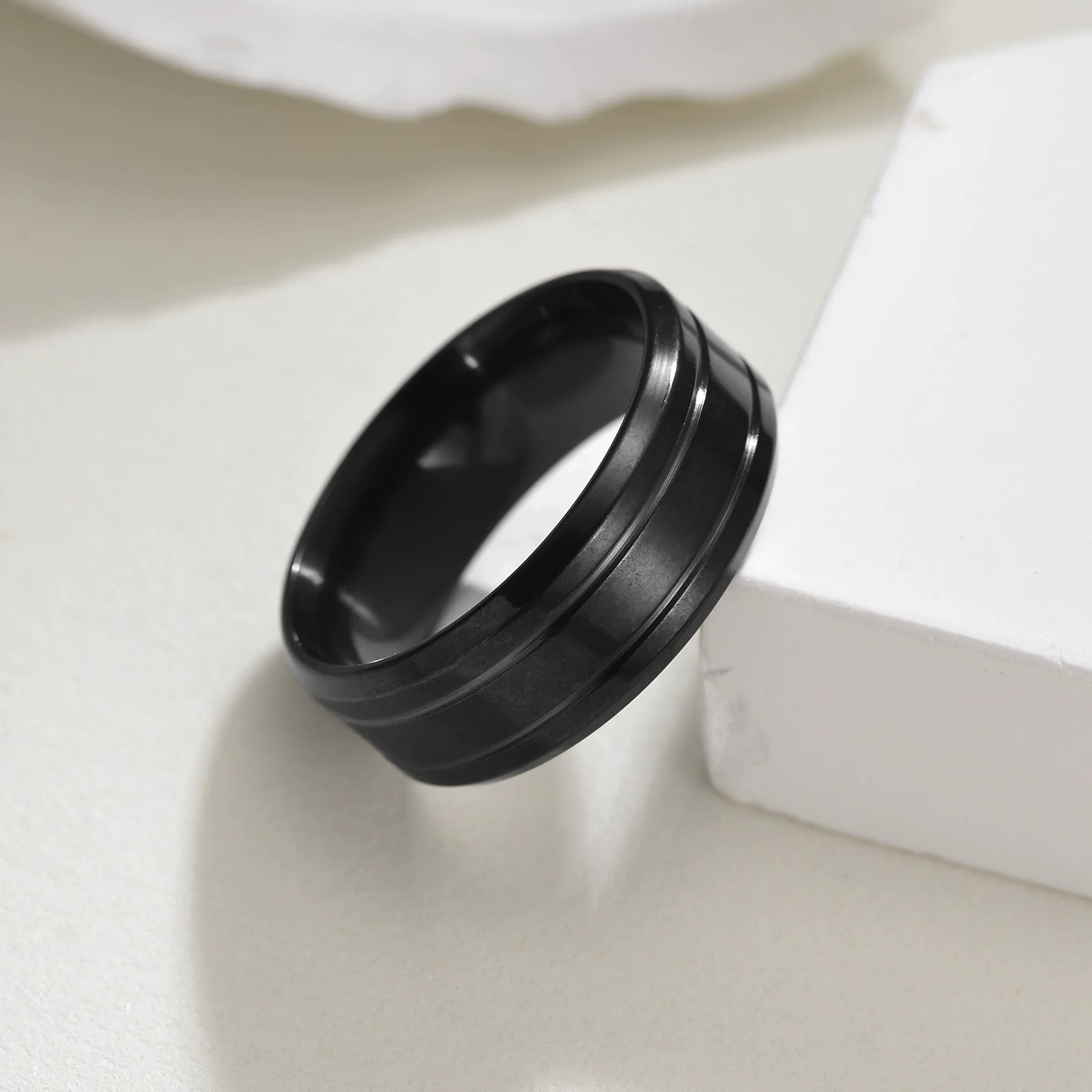 Wholesale Titanium Steel Geometric Wedding Ring For Men And Women With Electroplating Treatment Simple And Elegant Style - Image 4