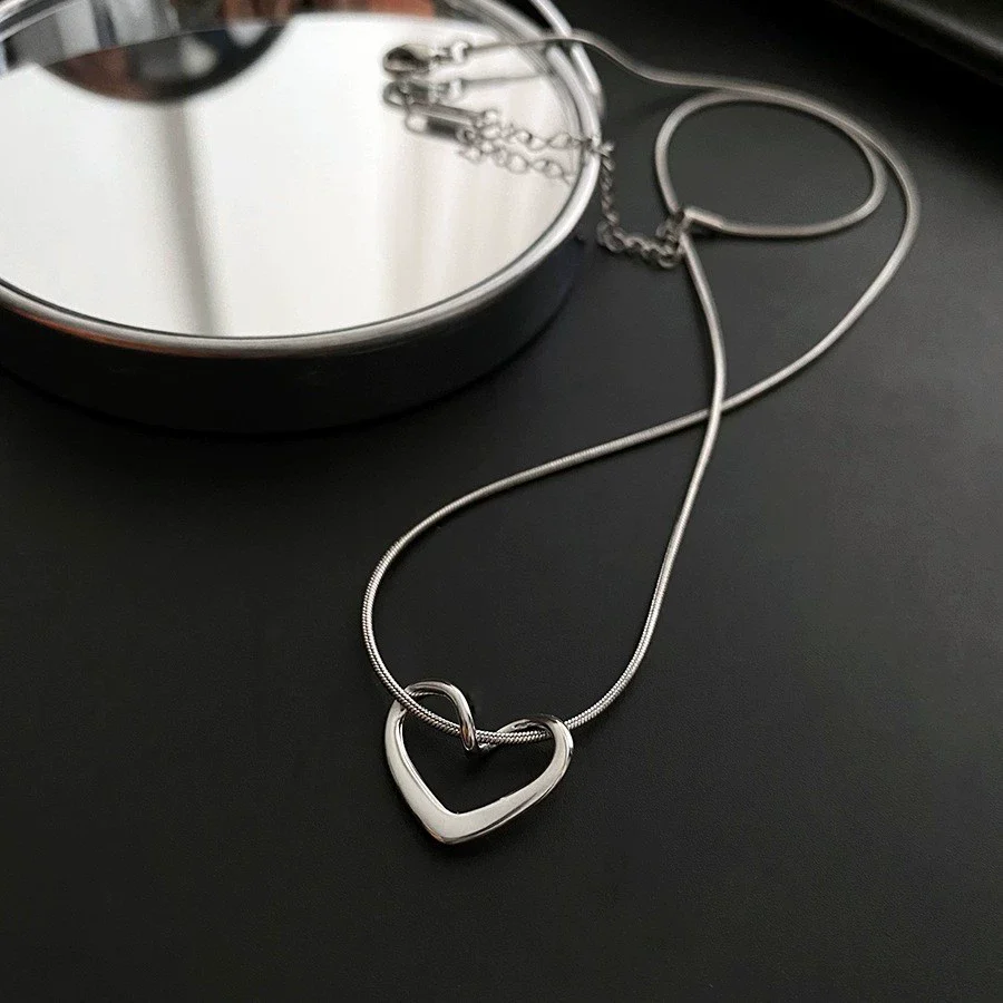 Wholesale Titanium Steel Heart Shaped Polished Love Pendant Necklace For Women - Image 4