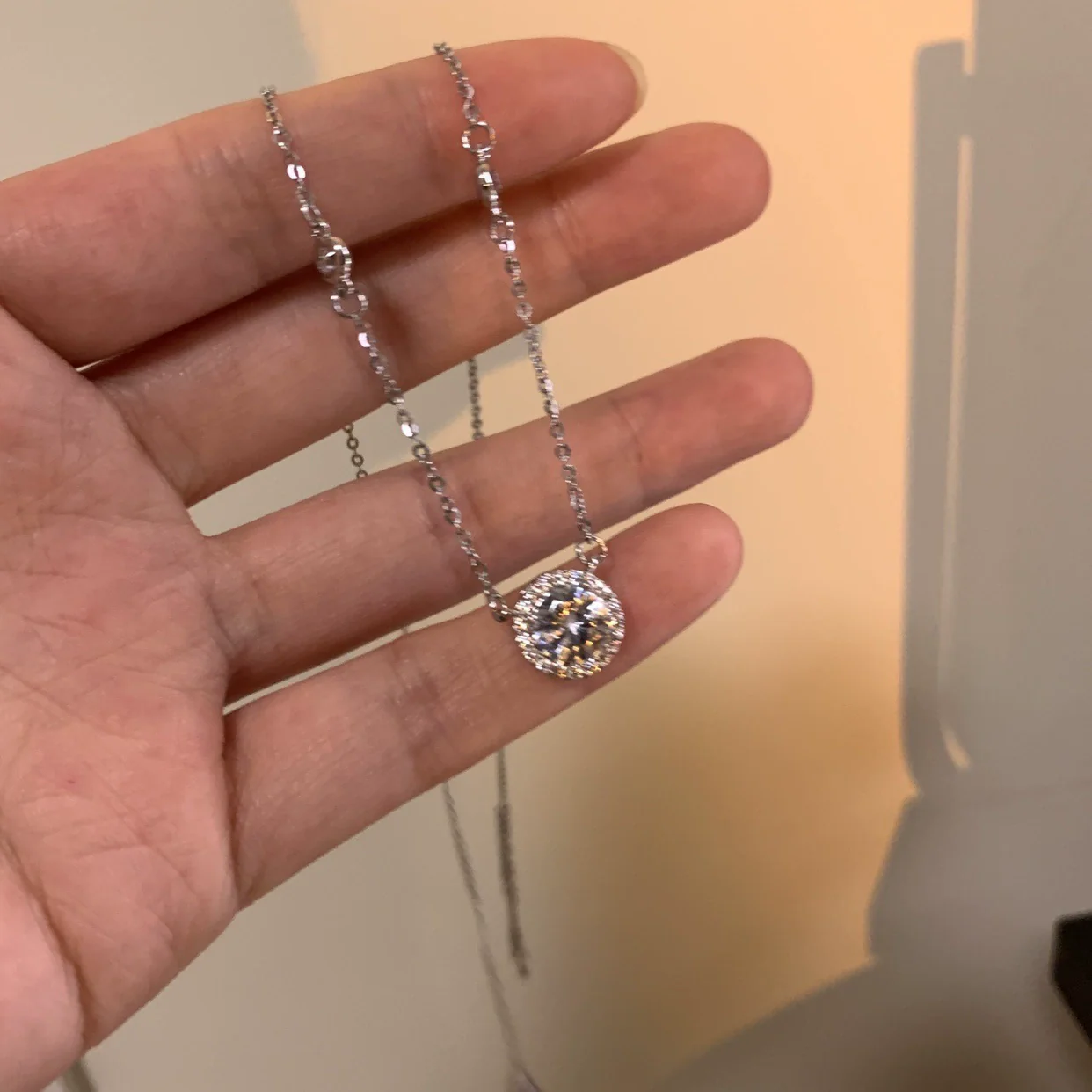 Wholesale Titanium Steel Heart Shaped Zircon Clavicle Chain Necklace For Women With Electroplating Treatment