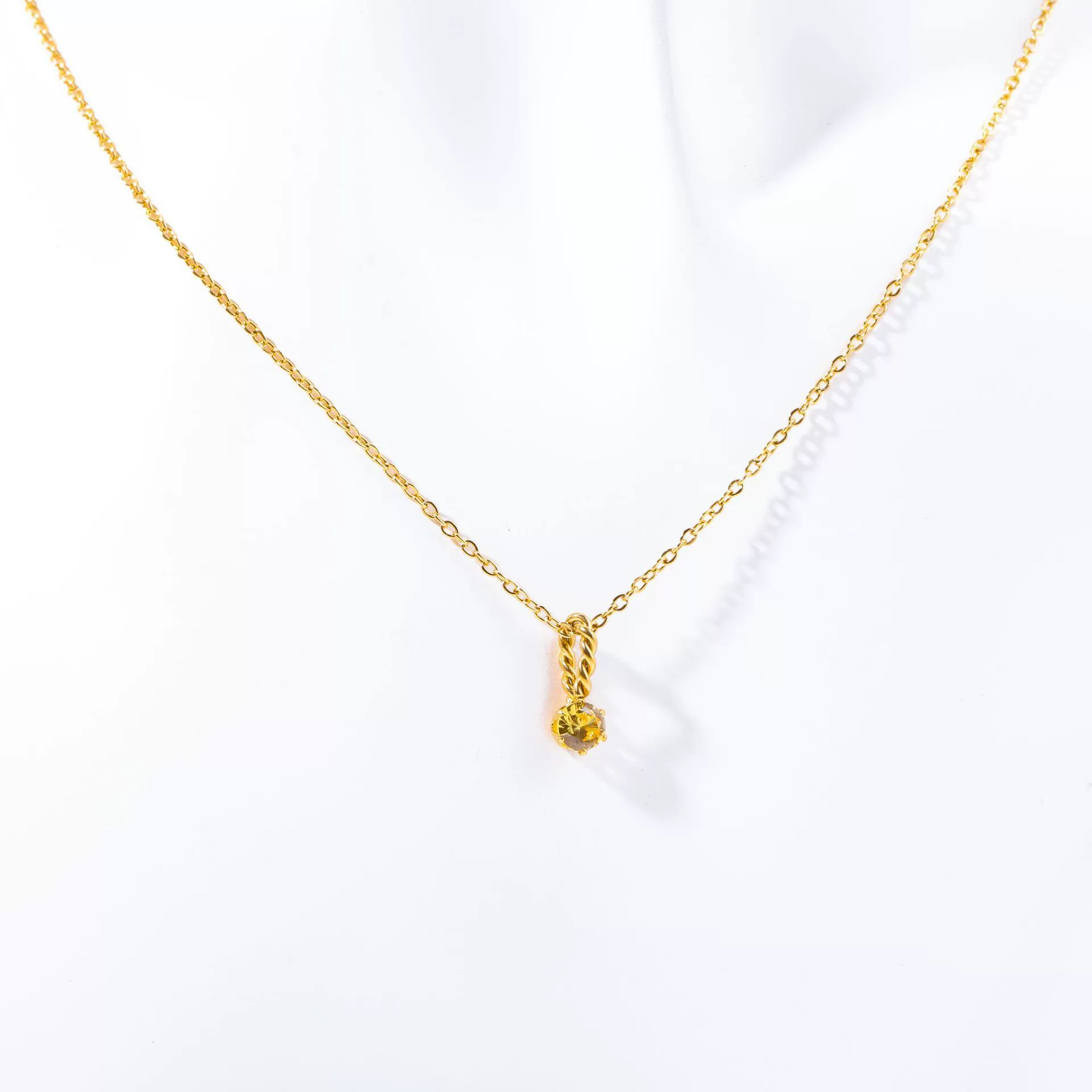 Wholesale Titanium Steel Retro Geometric Diamond Design Round Pendant Ochain Necklace For Women With Twelve Birthstones - Image 12