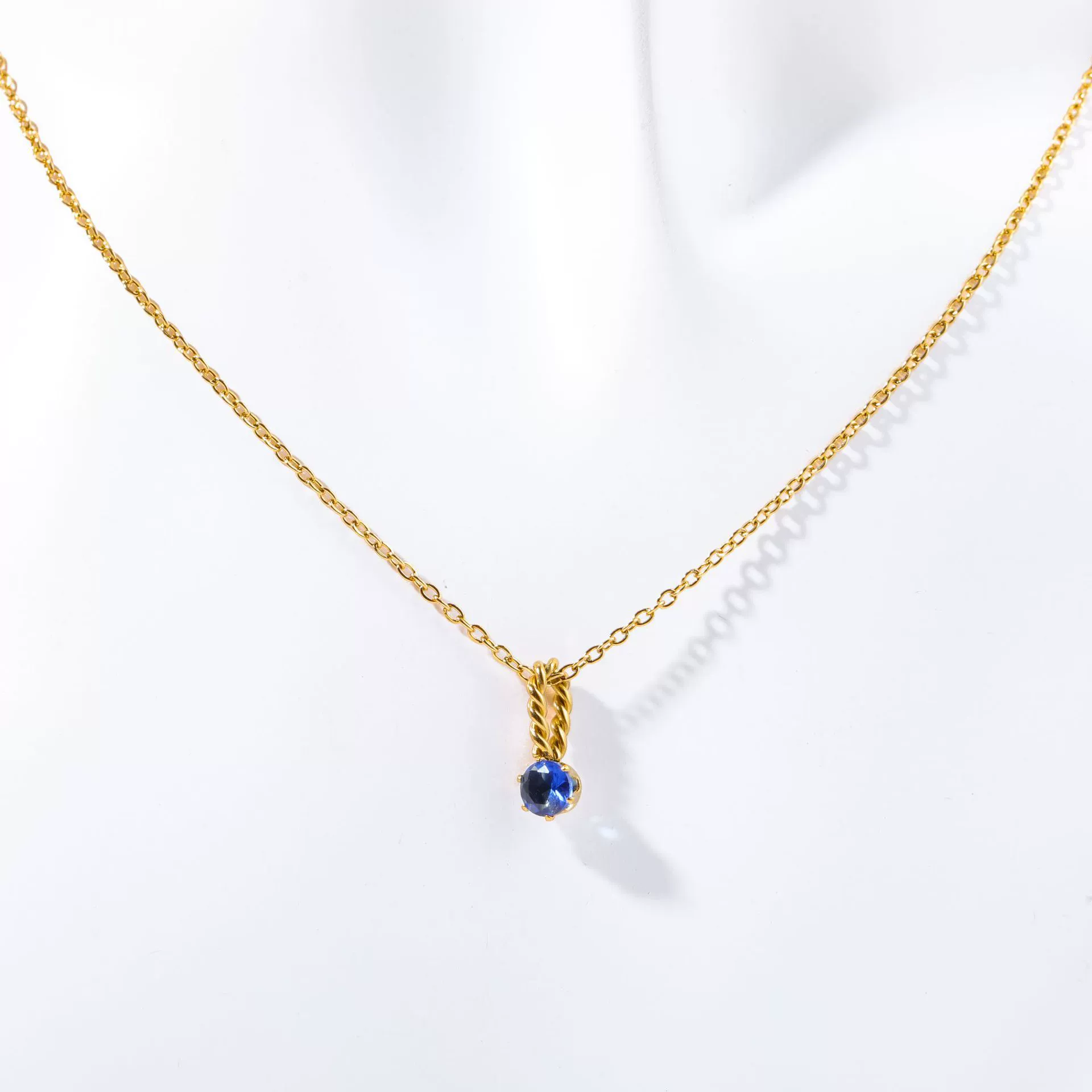 Wholesale Titanium Steel Retro Geometric Diamond Design Round Pendant Ochain Necklace For Women With Twelve Birthstones - Image 13
