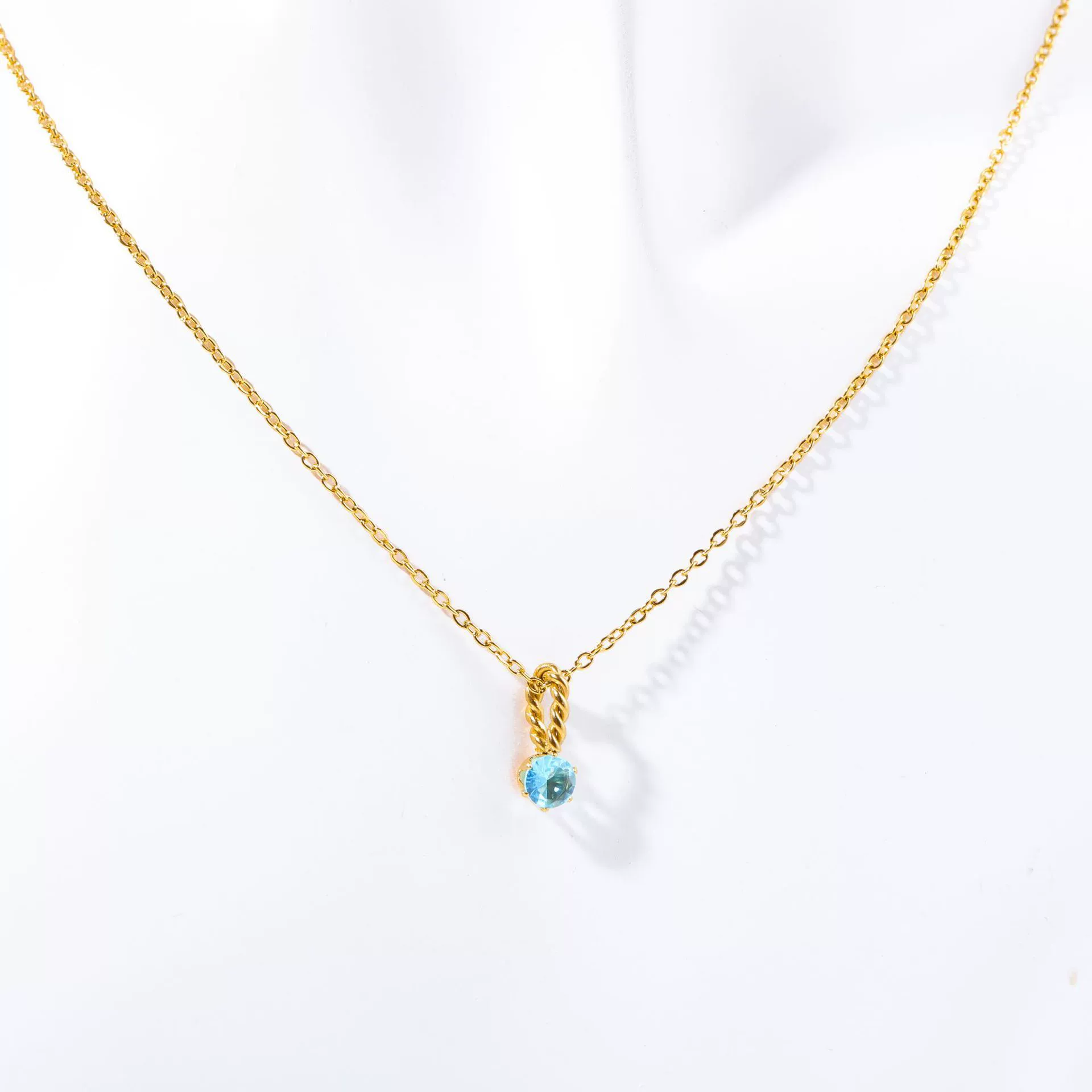 Wholesale Titanium Steel Retro Geometric Diamond Design Round Pendant Ochain Necklace For Women With Twelve Birthstones - Image 16