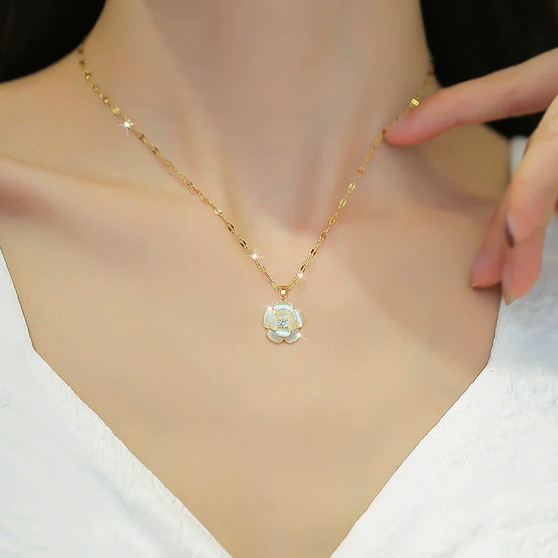Wholesale Titanium Steel Women's Light Luxury Geometric Cat's Eye Flower Transparent Real Gold Necklace Accessories - Image 2