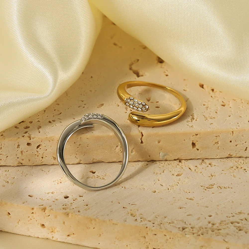 Wholesale Trendy Couple 18K Gold Plated Stainless Steel Geometric Hug Ring With Inlaid Zircon For Women