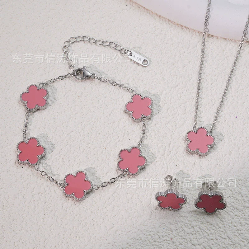 Wholesale Unisex And Women's Simple Plants And Flowers Doublesided Fiveleaf Flower Bracelet In Titanium Steel With Electroplating - Image 11