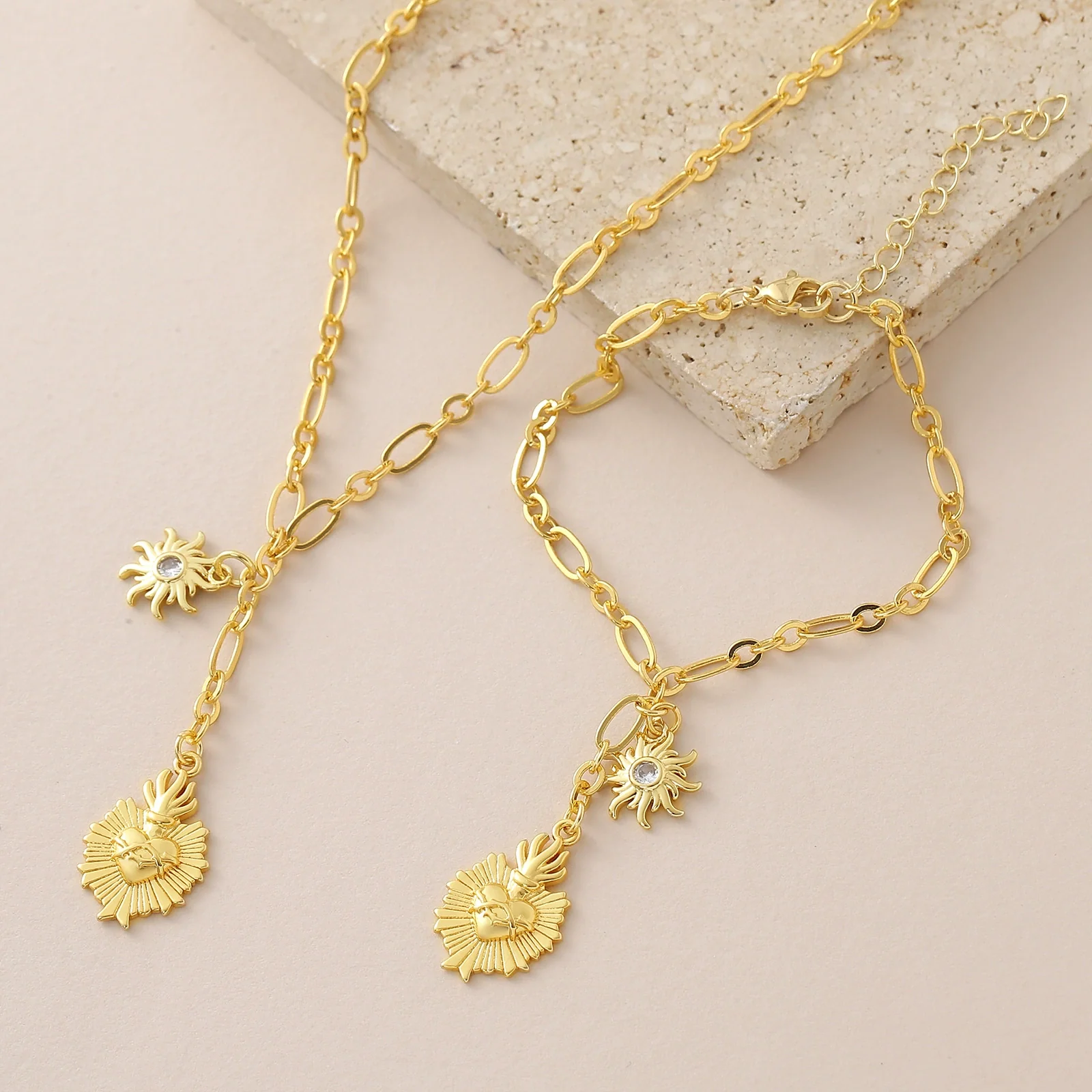 Wholesale Unisex Copper Real Gold Plated Holy Heart Pendant Necklace And Paperclip Bracelet Jewelry Set