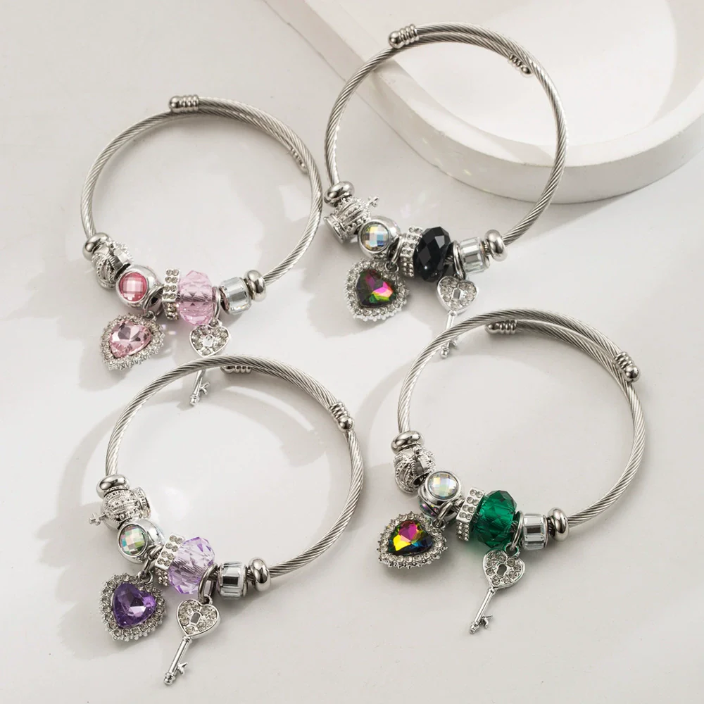 Wholesale Unisex Fashion Diamond Heart Elephant Love Adjustable Bracelet Made Of Alloy