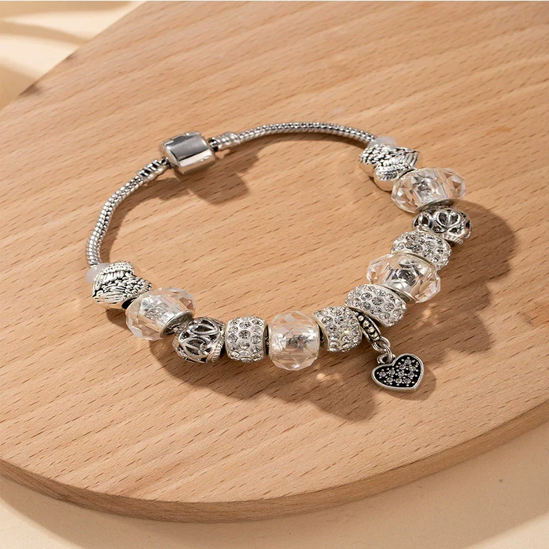Wholesale Unisex Fashion Geometric Heart Pattern Alloy Electroplated Beaded Pendant Bracelet - Image 3