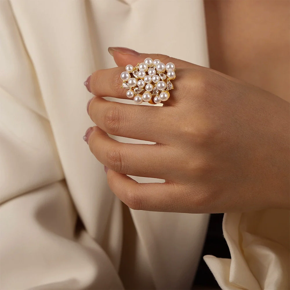 Wholesale Unisex Geometric Asymmetric Design Inlaid Zircon Imitation Pearl Titanium Steel Electroplated Ring - Image 6
