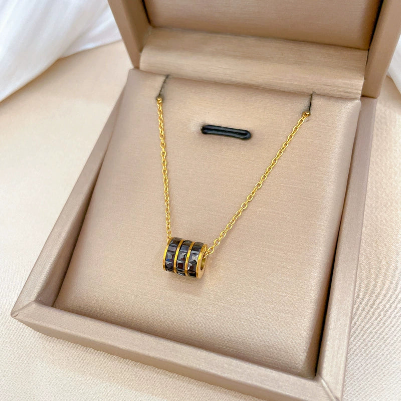 Wholesale Unisex Geometric Electroplated Titanium Steel Clavicle Necklace - Image 3