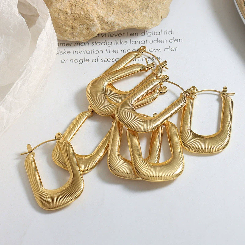 Wholesale Unisex Geometric Ins Style Gold Plated Titanium Steel Ushaped Earrings - Image 2