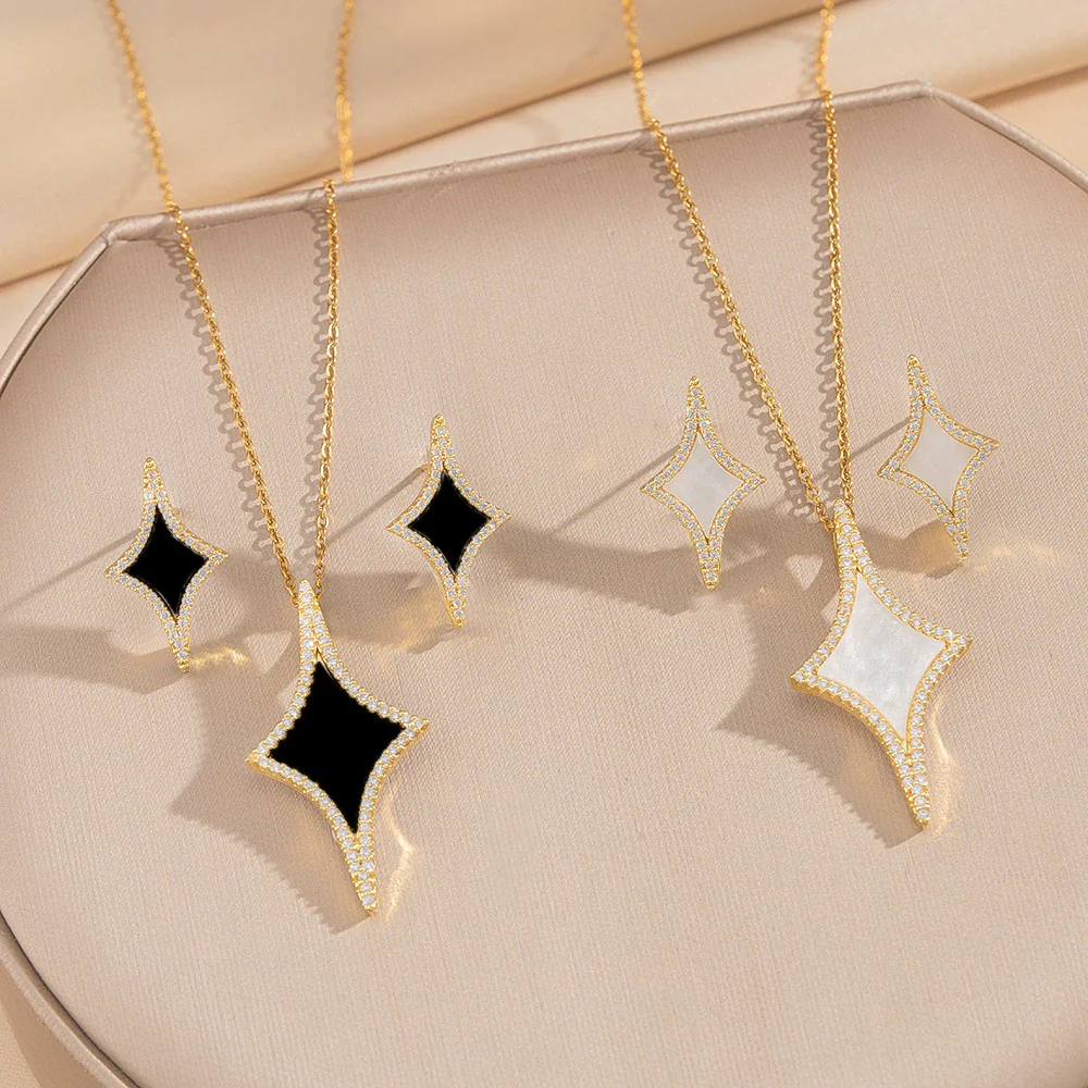 Wholesale Unisex Geometric Rhombus Pendant Necklace Made Of Brass Zircon And Environmentally Friendly Copper With Electroplating