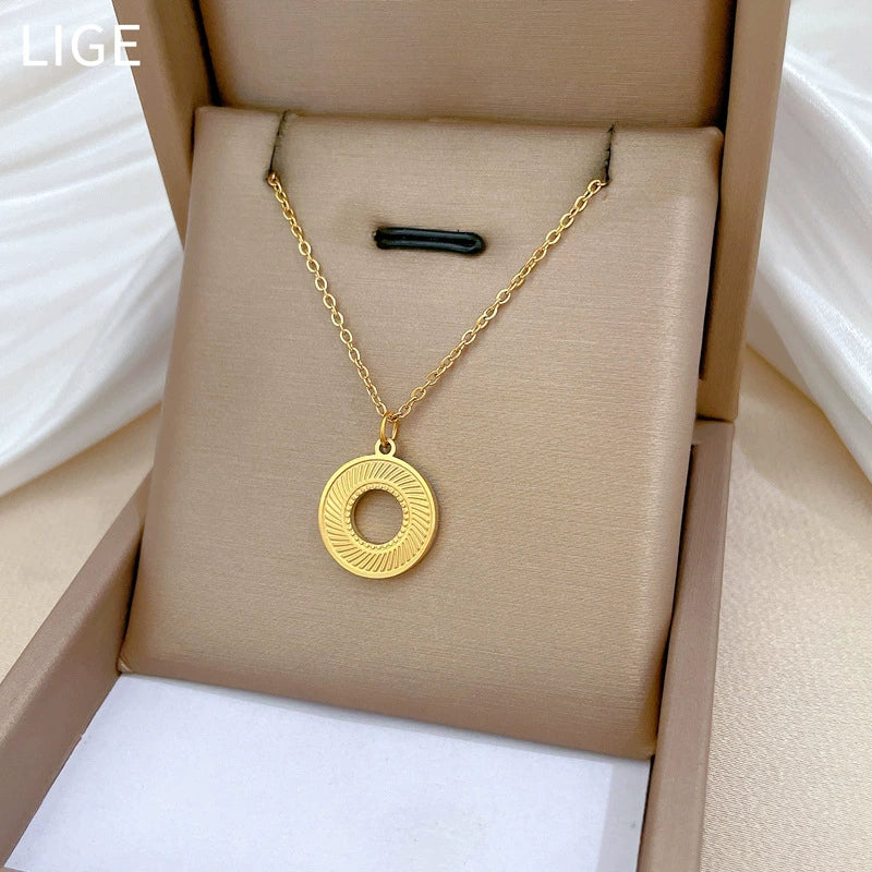 Wholesale Unisex Geometric Titanium Steel Electroplated Rotating Ring Necklace - Image 3