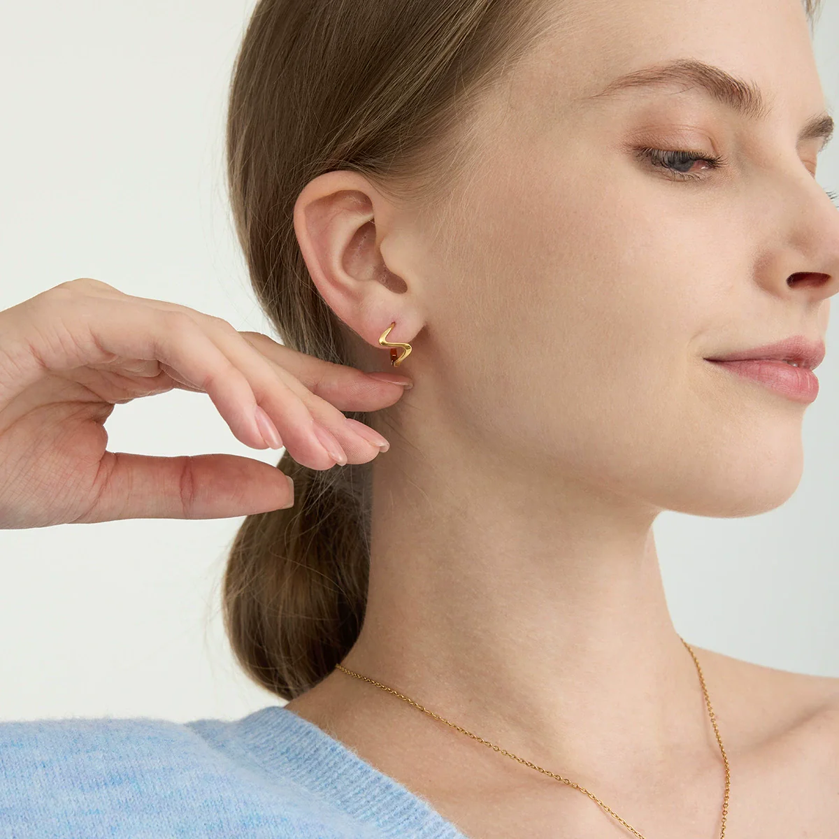 Wholesale Unisex Geometric Wave Stainless Steel Electroplated Earrings With Irregular Simple Niche Design Nonfading - Image 3