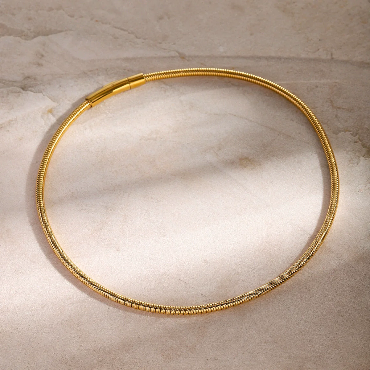 Wholesale Unisex Round Snake Bone Chain Necklace Stainless Steel 16K Gold Electroplated Cold Style