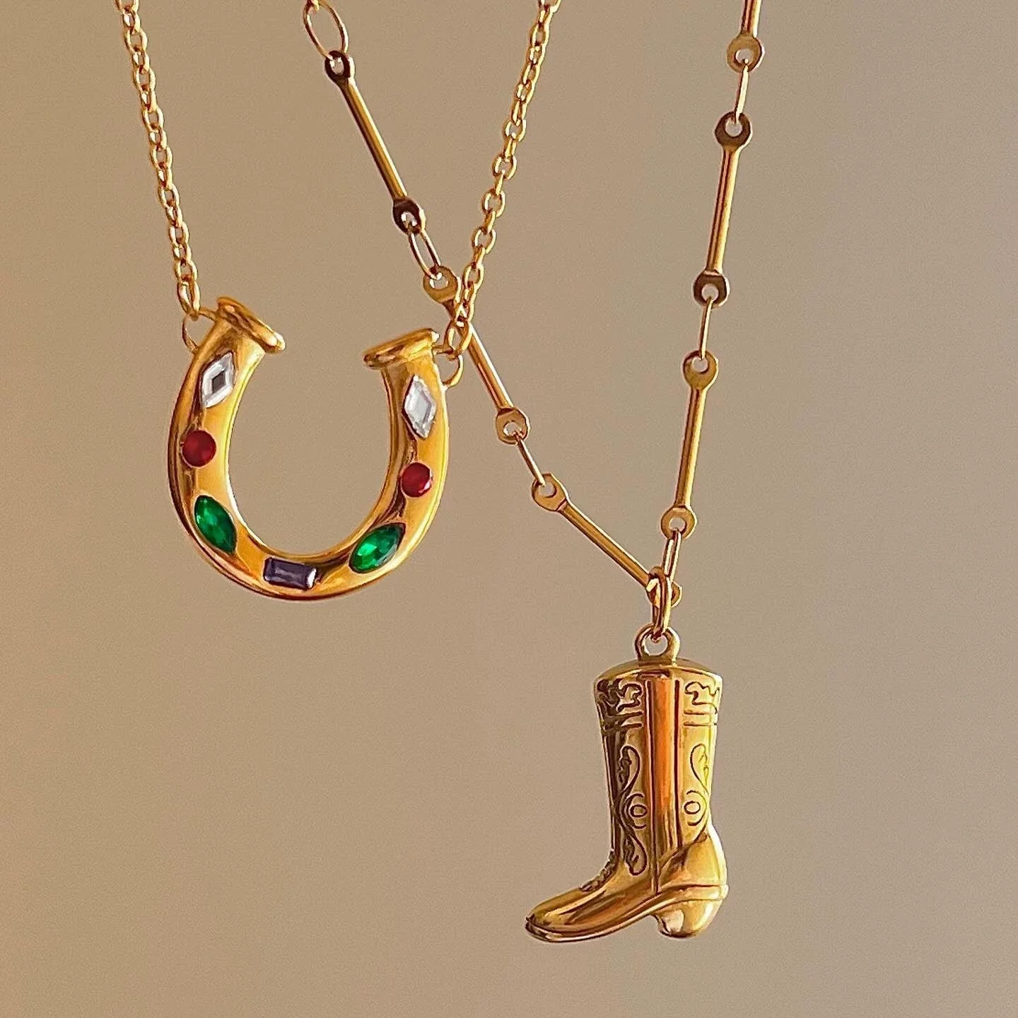Wholesale Unisex Stainless Steel O Chain Necklace With Geometric Ushaped Pendant Electroplated And Inlaid Zircon Featuring Rainbow And Horseshoe Lucky Symbol - Image 3