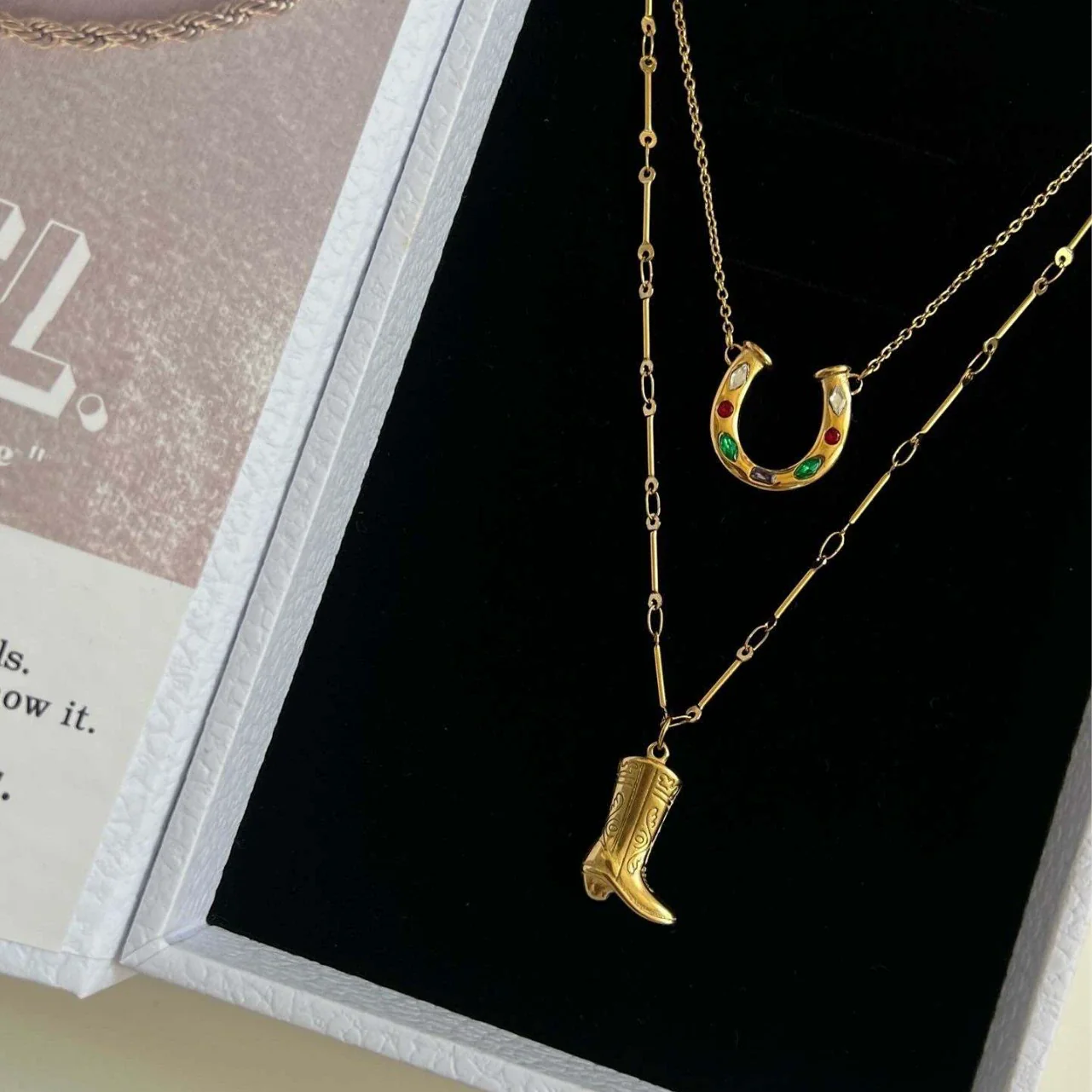 Wholesale Unisex Stainless Steel O Chain Necklace With Geometric Ushaped Pendant Electroplated And Inlaid Zircon Featuring Rainbow And Horseshoe Lucky Symbol - Image 4