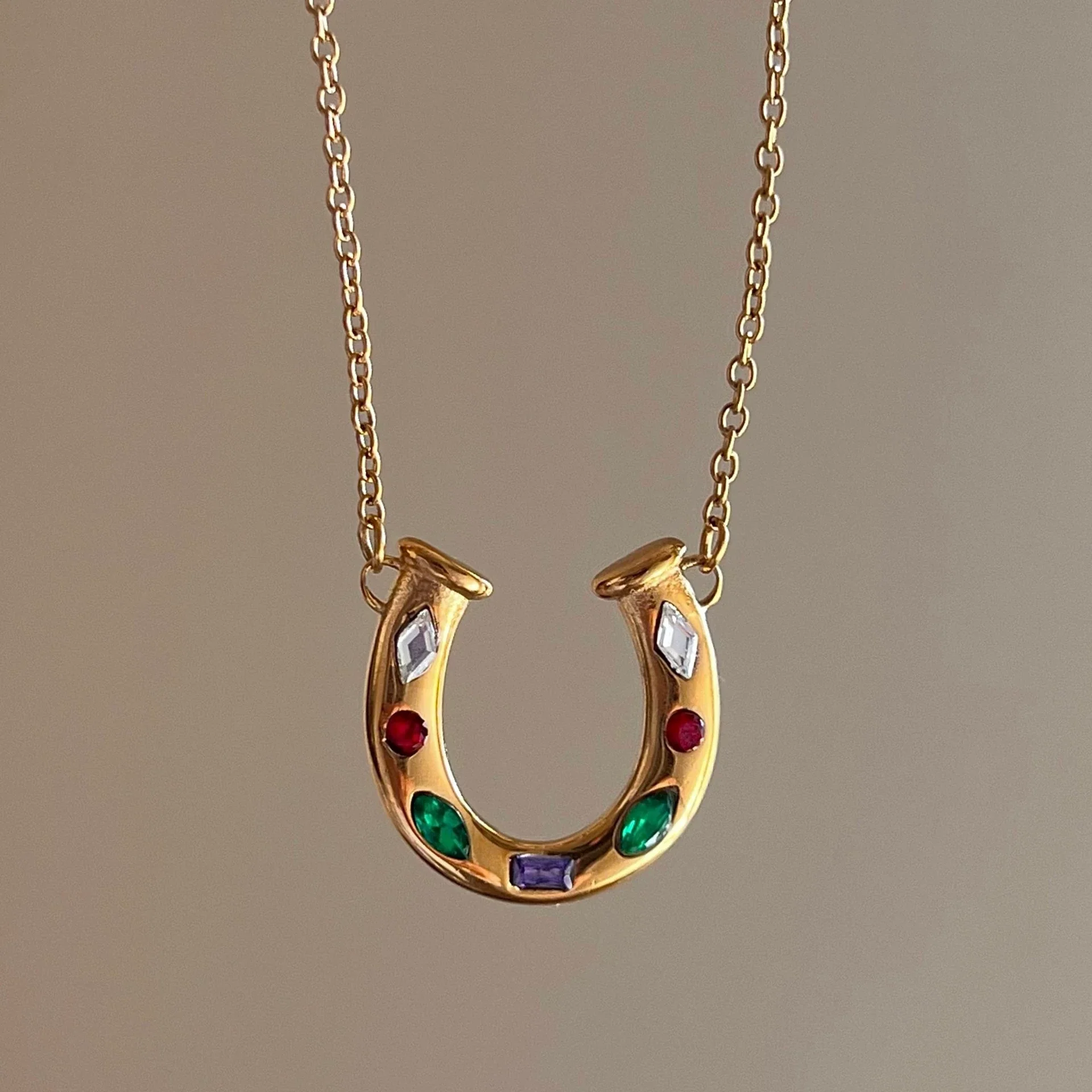 Wholesale Unisex Stainless Steel O Chain Necklace With Geometric Ushaped Pendant Electroplated And Inlaid Zircon Featuring Rainbow And Horseshoe Lucky Symbol - Image 6