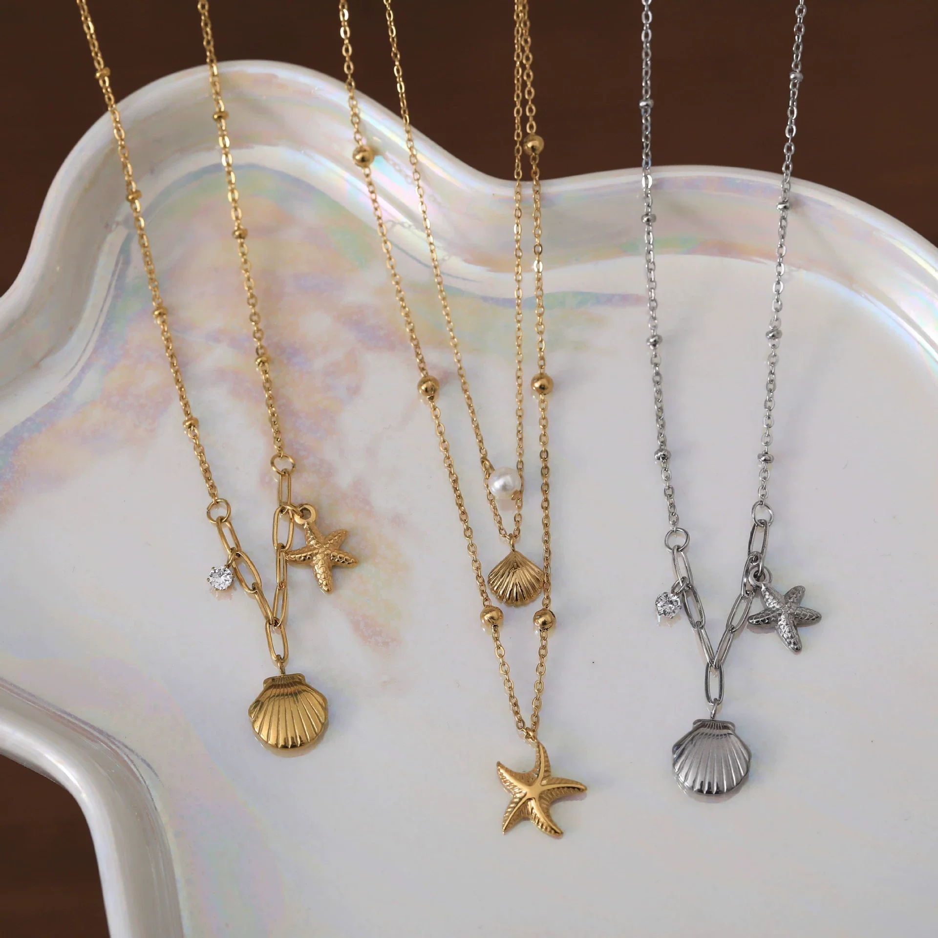 Wholesale Unisex Stainless Steel Starfish Pearl Neck Chain Necklace With 18K Gold Vacuum Plating For Color Preservation - Image 3