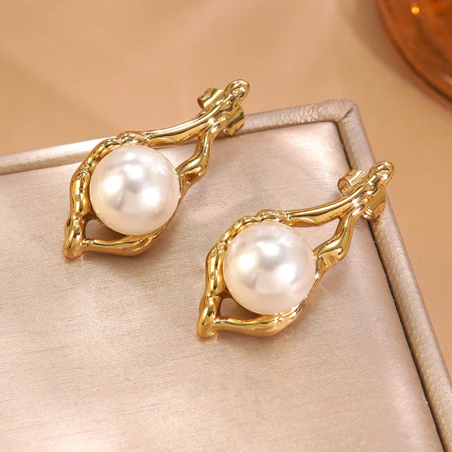 Wholesale Vintage Geometric Pearl Stainless Steel Electroplated Earrings For Women