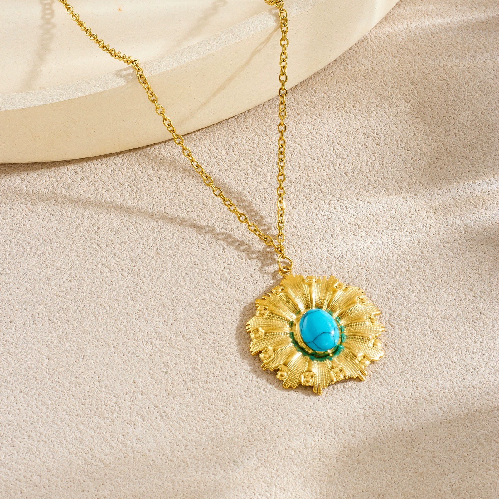 Wholesale Vintage Turquoise Sunflower Stainless Steel Electroplated Jewelry Set For Women - Image 2