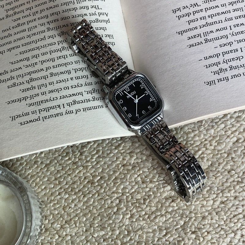 Wholesale Watch Retro Cold Style Silver Metal Alloy Case Quartz For Women - Image 6
