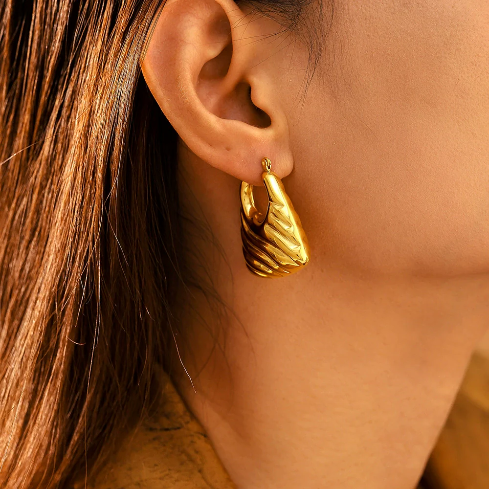 Wholesale Women Stainless Steel Gold Plated Geometric Minimalist Hollow Pattern Earrings - Image 3