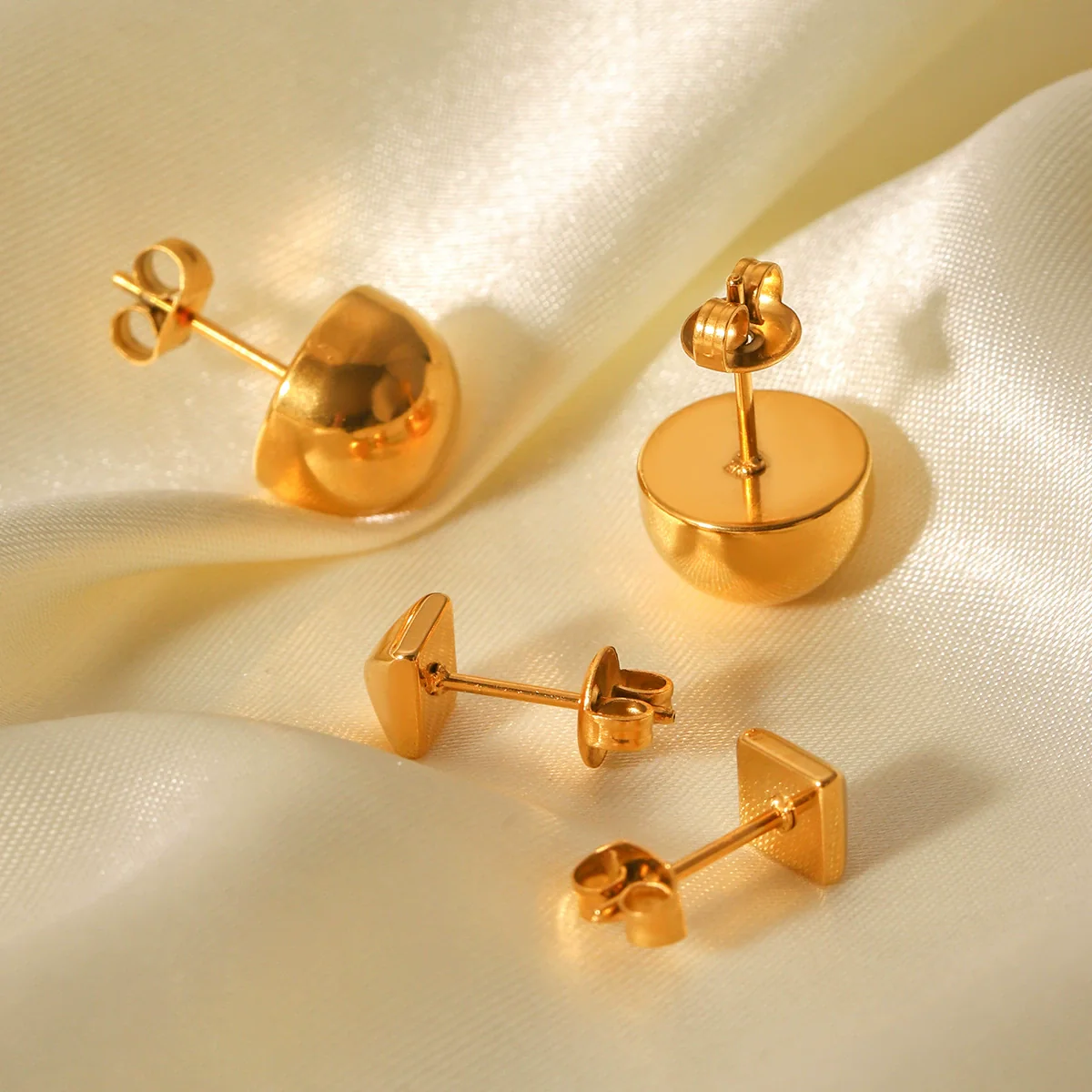 Wholesale Women's 18K Gold Electroplated Simple Geometric Stainless Steel Earrings