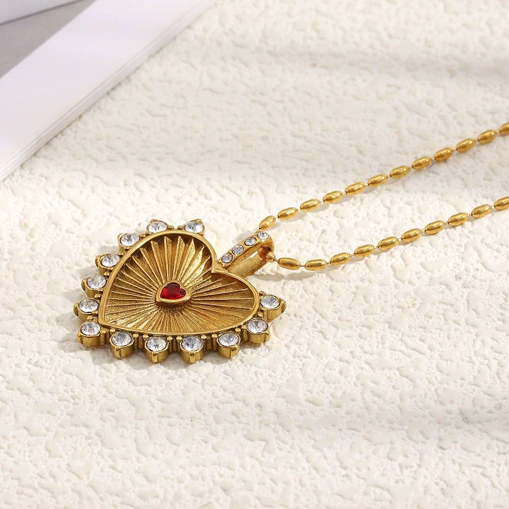 Wholesale Women's 18K Gold Plated Engraved Heart Stainless Steel Necklace Light Luxury Style - Image 4