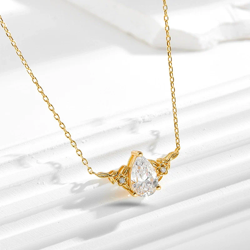Wholesale Women's 925 Silver Electroplated Water Drop Shape Twist Chain Clavicle Chain With Moissanite And High Carbon Diamond - Image 2