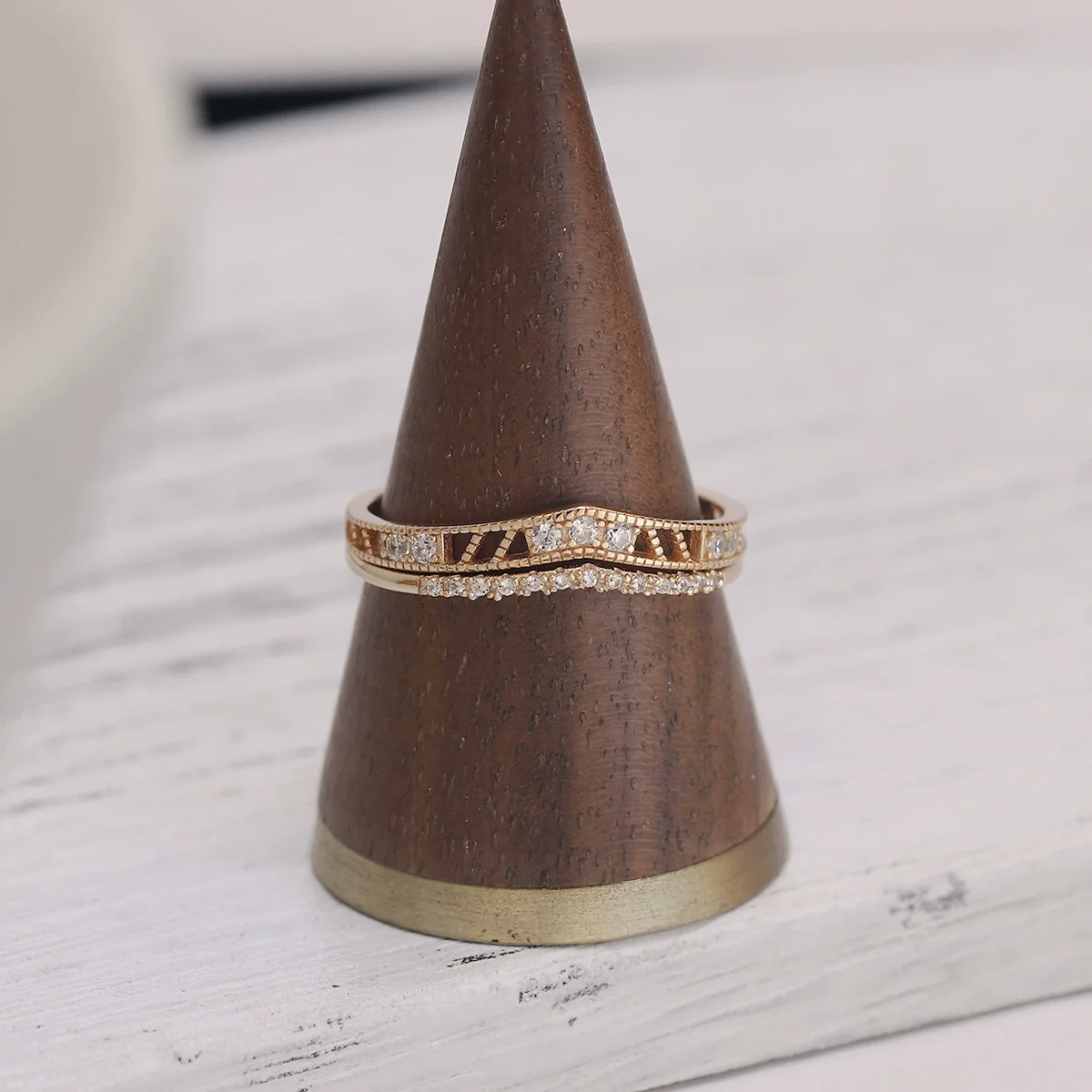 Wholesale Women's 925 Silver Goldplated Heartshaped Zircon Vshaped Stacked Ring - Image 2