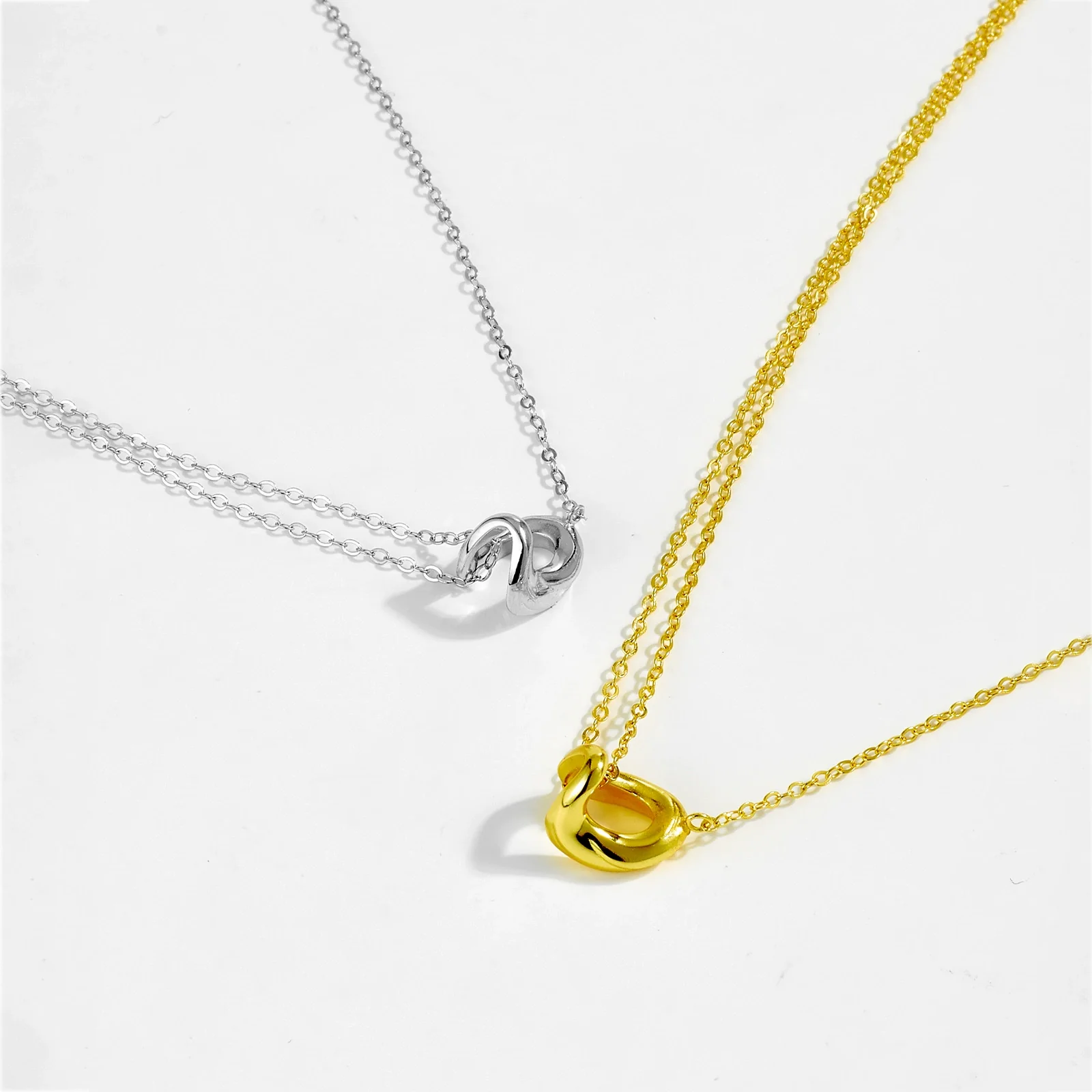 Wholesale Women's 925 Sterling Silver Acacia Bean Geometric Fashion Necklace With Electroplating - Image 3