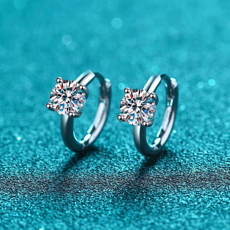 Wholesale Women's 925 Sterling Silver Fourprong Simple Fruit Food Style Electroplated Moissanite Earrings