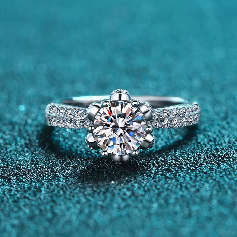 Wholesale Women's 925 Sterling Silver Ring With Flower Pattern And Electroplating Treatment - Image 3