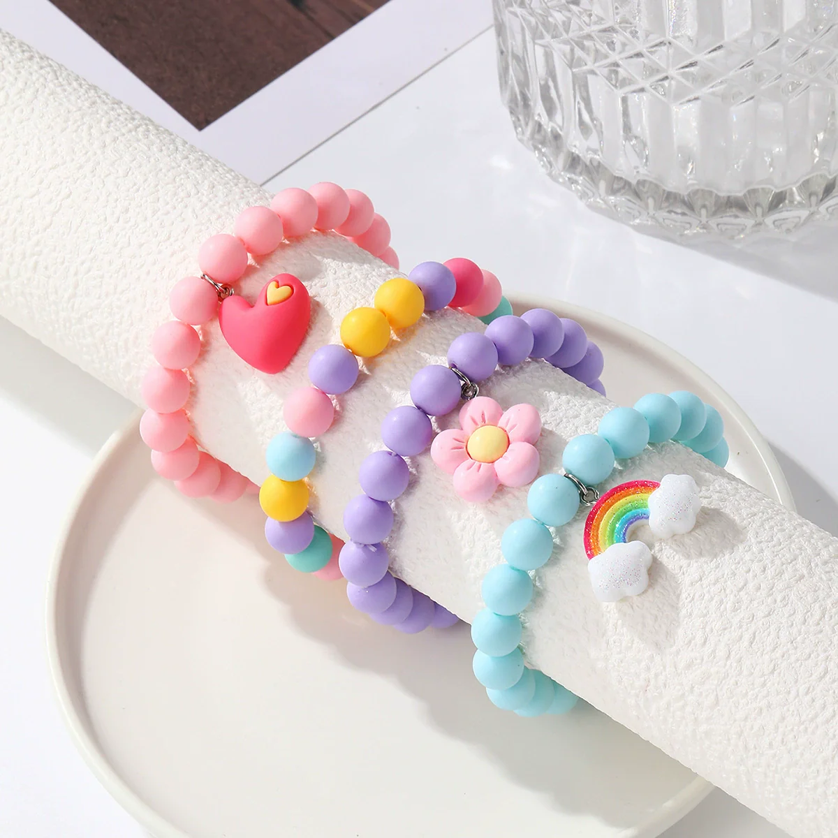 Wholesale Women's Acrylic Heartshaped Beaded Bracelet With Geometric And Floral Patterns And Polishing Treatment - Image 10