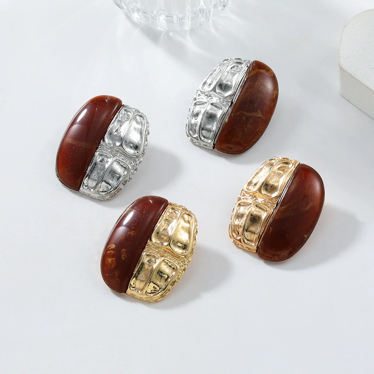 Wholesale Women's Alloy And Resin Inlaid Metal Earrings With Geometric Style And Electroplating Treatment