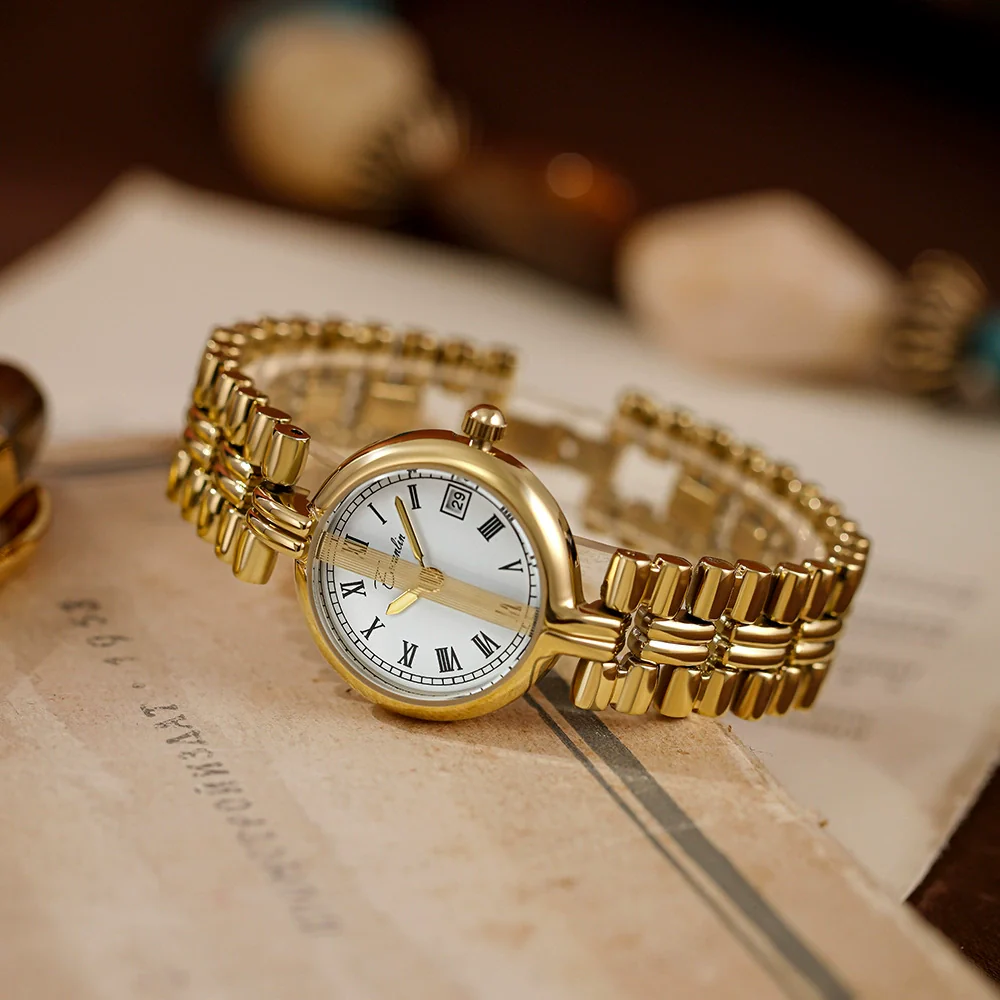 Wholesale Women's Alloy Belt Round Dial Mineral Reinforced Glass Mirror Leisure Style Watch