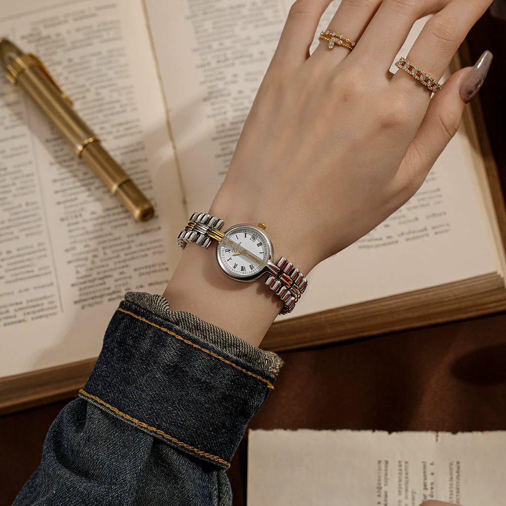 Wholesale Women's Alloy Belt Round Dial Mineral Reinforced Glass Mirror Leisure Style Watch - Image 2