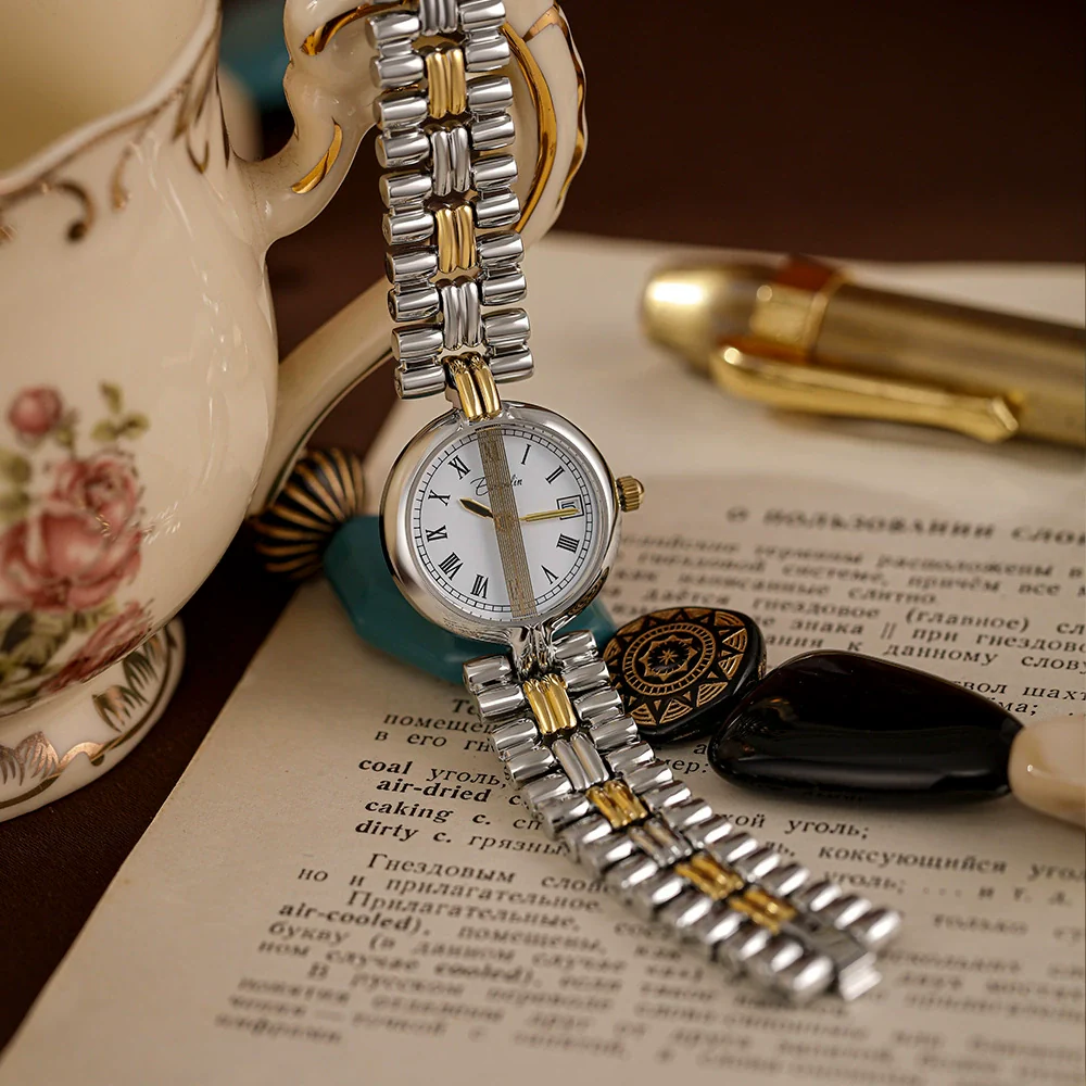 Wholesale Women's Alloy Belt Round Dial Mineral Reinforced Glass Mirror Leisure Style Watch - Image 3