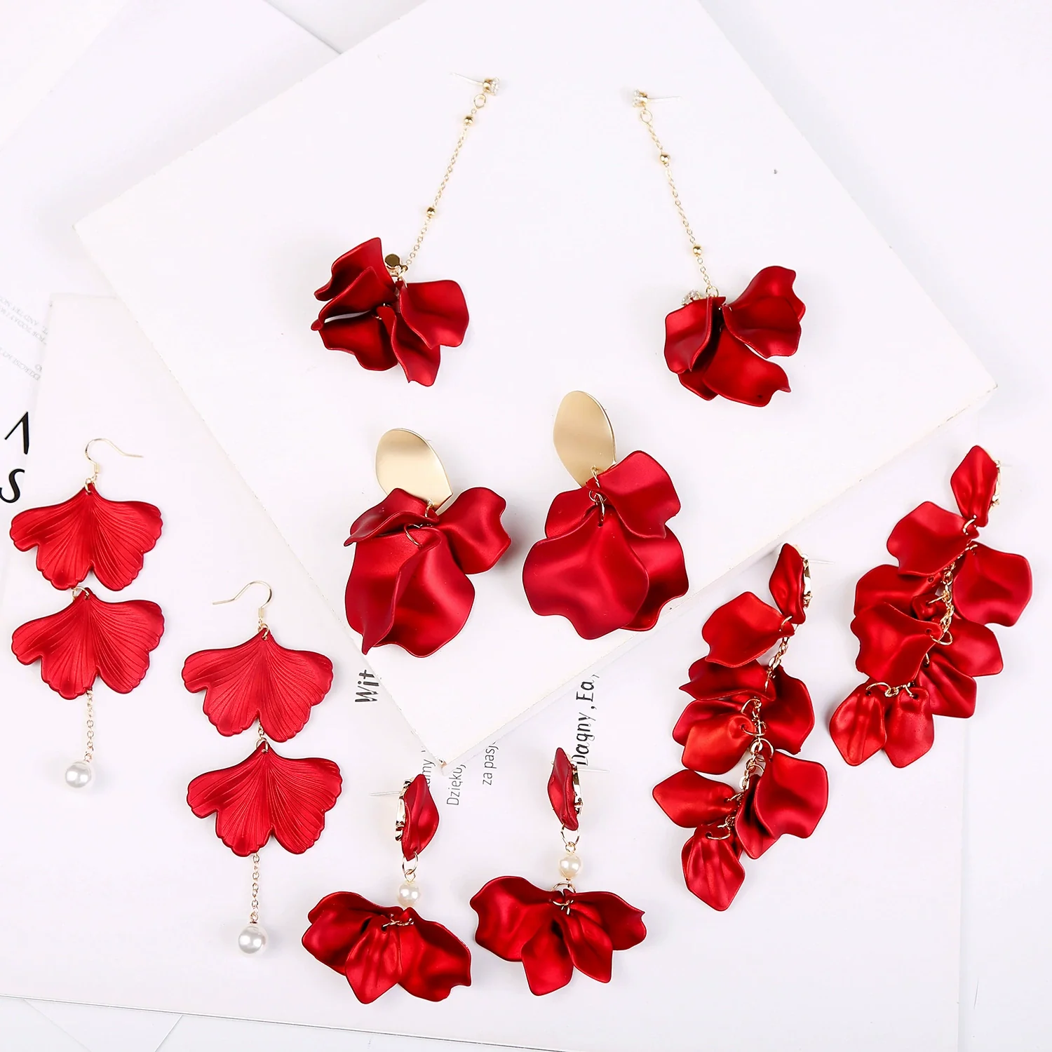 Wholesale Women's Alloy Earrings With Flower And Geometric Patterns And Electroplating Treatment - Image 4