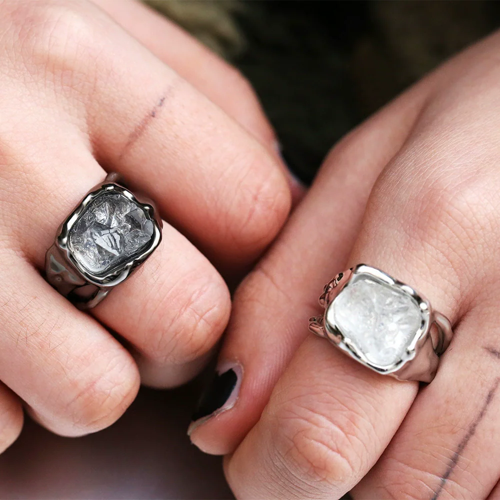 Wholesale Women's Alloy Geometric Crystal Ring With Diamond Design Exaggerated Hiphop Style Imitation Irregular Shape - Image 5