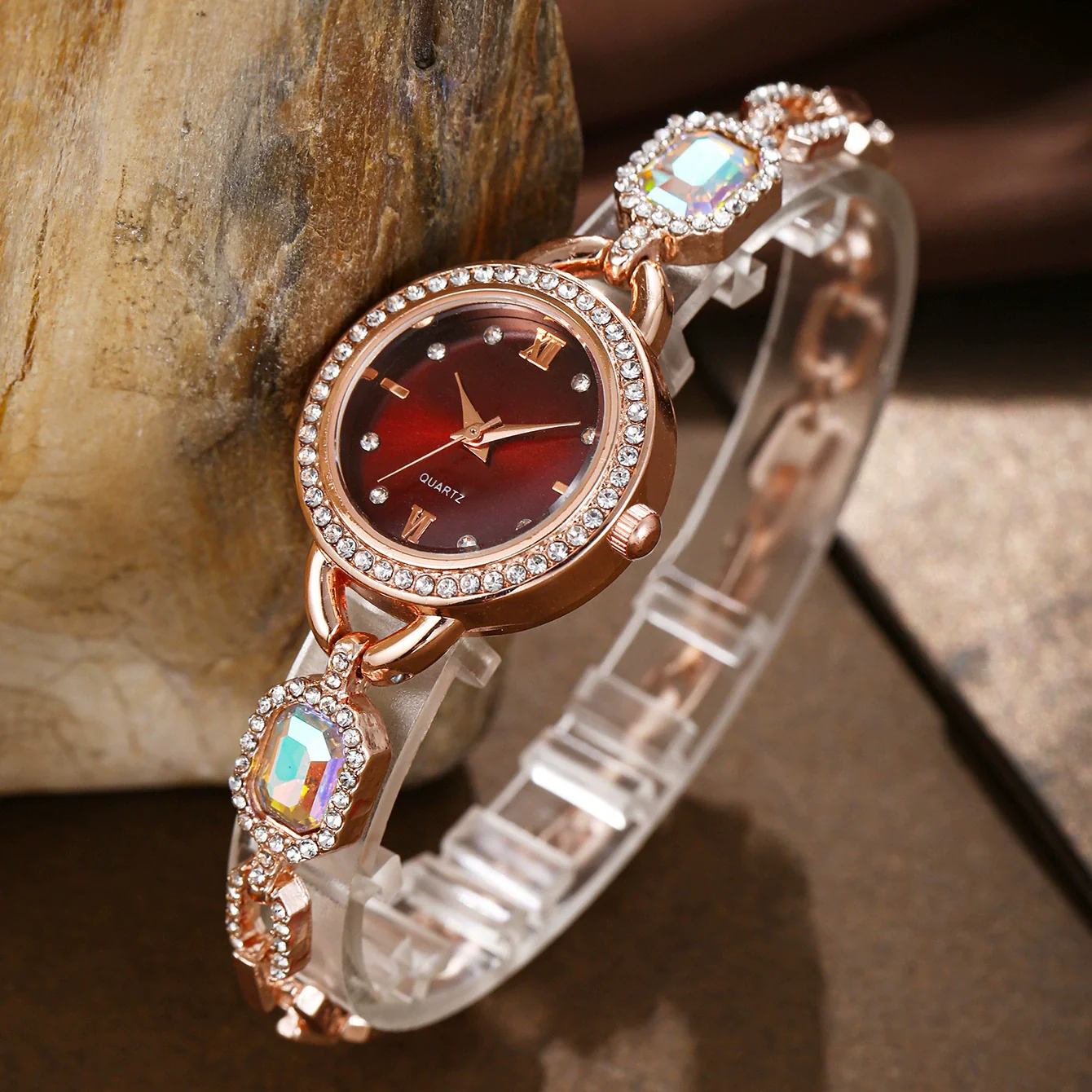 Wholesale Women's Alloy Leisure Watch With Colorful Gemstones And Round Dial And Gold Horseshoe Buckle - Image 2