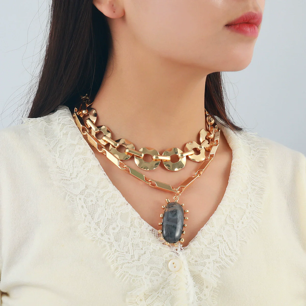 Wholesale Women's Alloy Ochain Natural Stone Pendant Necklace With Geometric Style