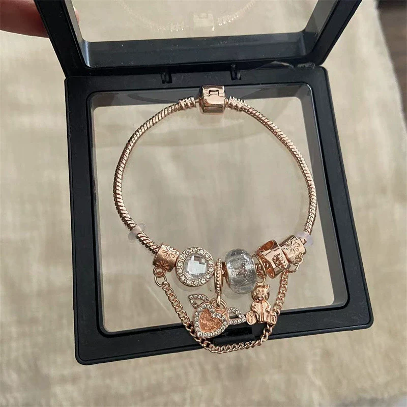 Wholesale Women's Beaded Bracelet With Flower Pattern Mixed Material Electroplated - Image 19