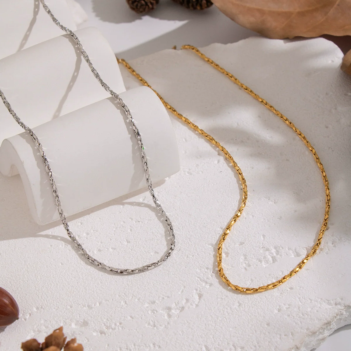 Wholesale Women's Casual Geometric 18K Real Gold Plated Stainless Steel Chain Necklace With Pvd Furnace Vacuum Real Gold Plating - Image 2